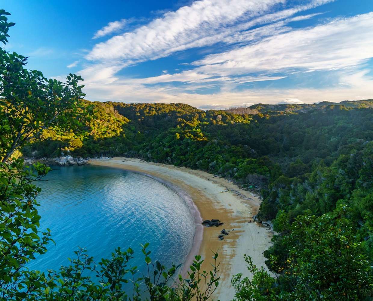 Les Éclaireurs du Voyage - Destination - Nouvelle Zélande - Itinéraire 2 - Image itinéraire - Abel Tasman by Ricardo Helass on Pixabay