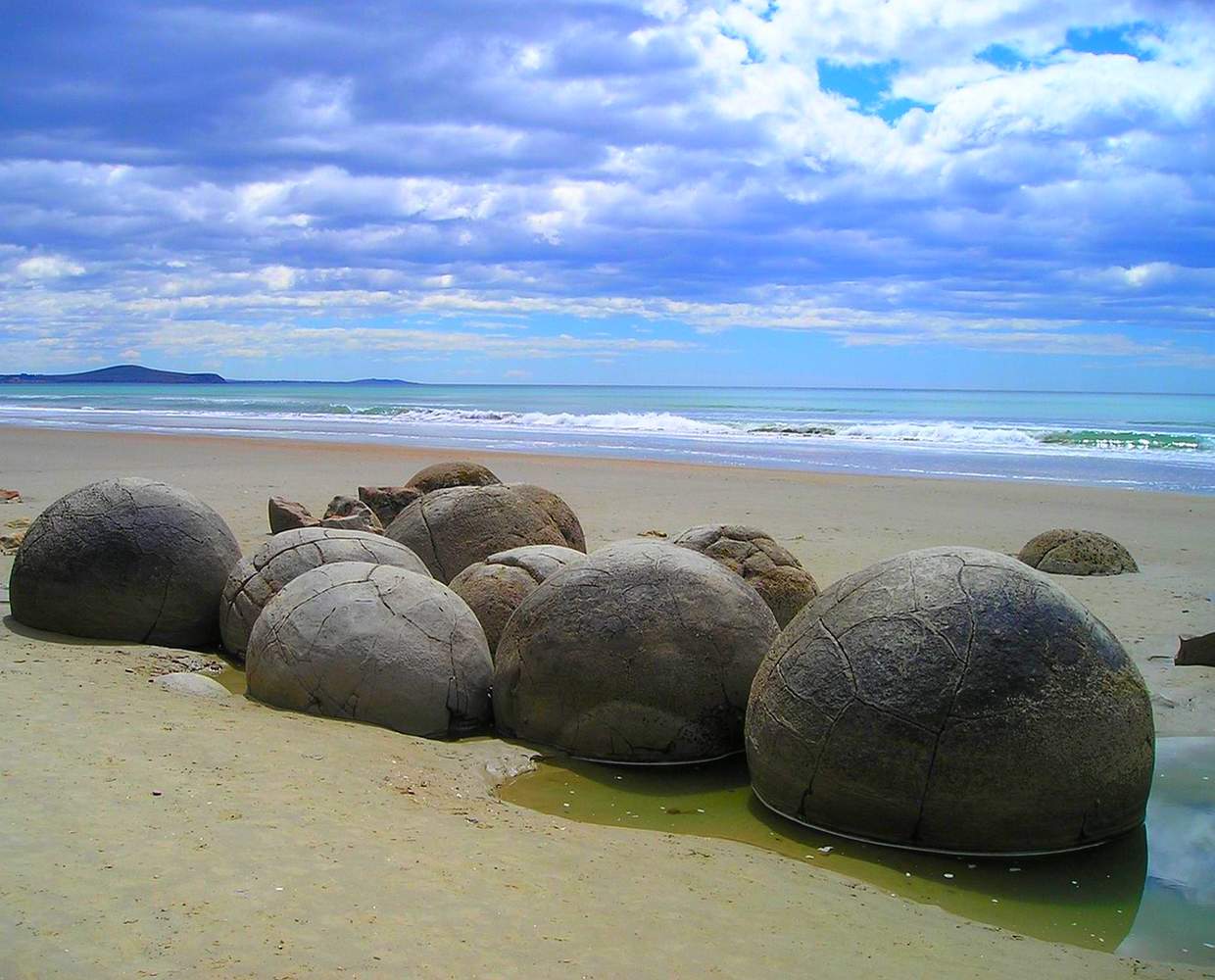 Les Éclaireurs du Voyage - Destination - Nouvelle Zélande - Itinéraire 2 - Image itinéraire - Moeraki by Simon on Pixabay