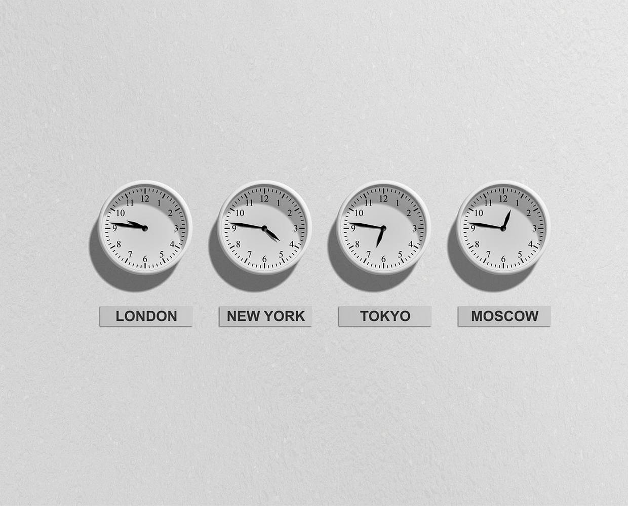 Les Éclaireurs du Voyage - Journal des voyageurs - conseil décalage horaire - by Michal Jarmoluk from Pixabay
