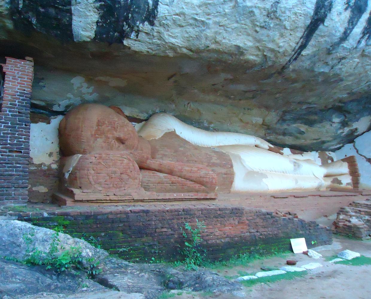 Les Éclaireurs du Voyage - Destination - Sri Lanka - Itinéraire 4 - Image itinéraire - Pidurangala Boudha by Stéphanie Taupin