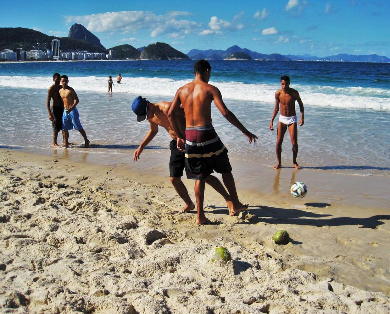 Les Éclaireurs du Voyage - Journal - Blog - Article 27 - Brésil - Brésil quelle ville - Rio by ASSY on Pixabay