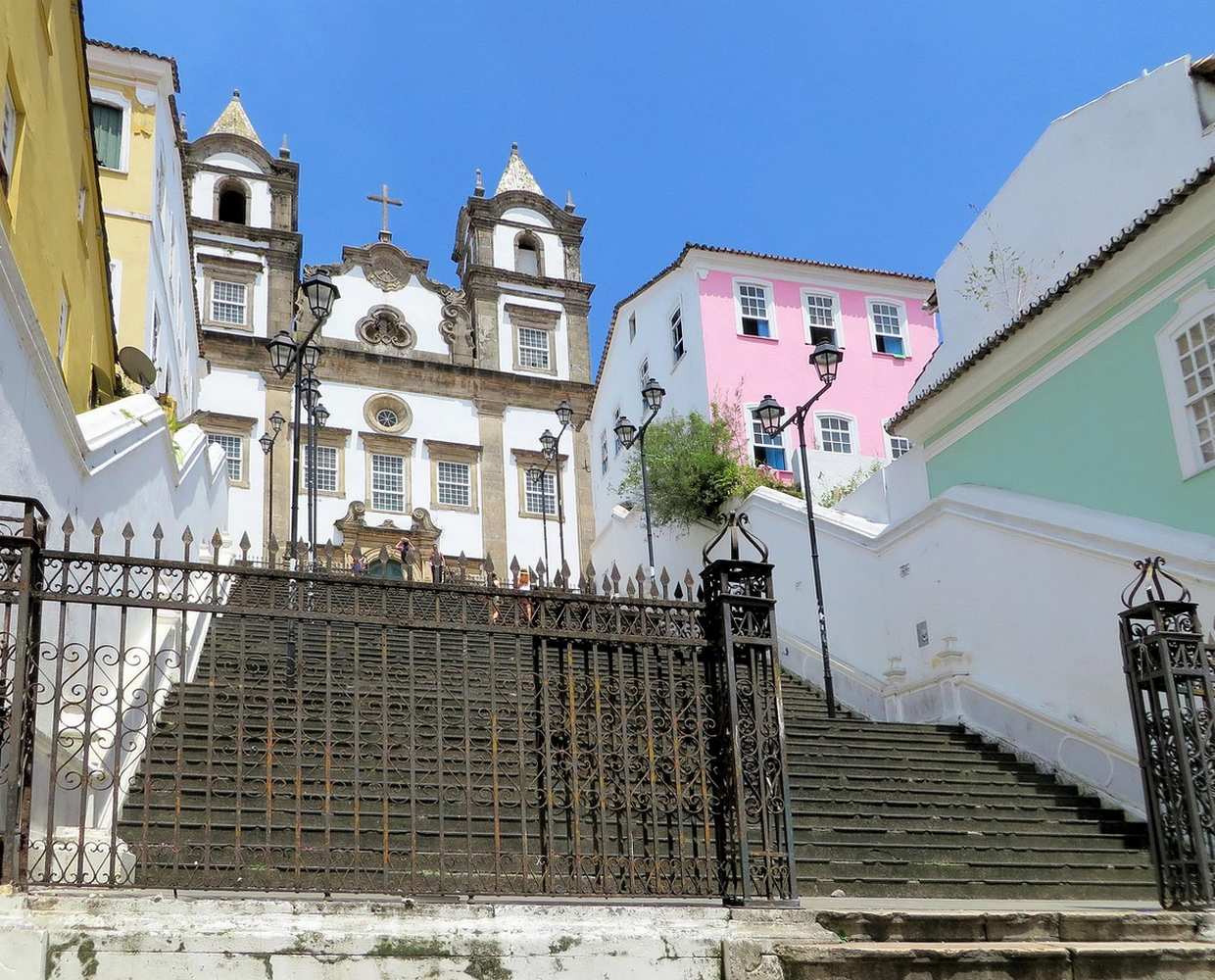 Les Éclaireurs du Voyage - Journal - Blog - Article 27 - Brésil - Brésil quelle ville - Salvador de Bahia by DEZALB on Pixabay