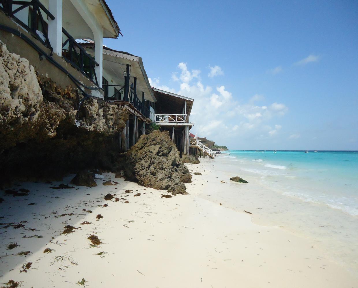Les Éclaireurs du Voyage - Journal - Blog - Article 28 - Zanzibar - marée à Nungwi by Stéphanie Taupin